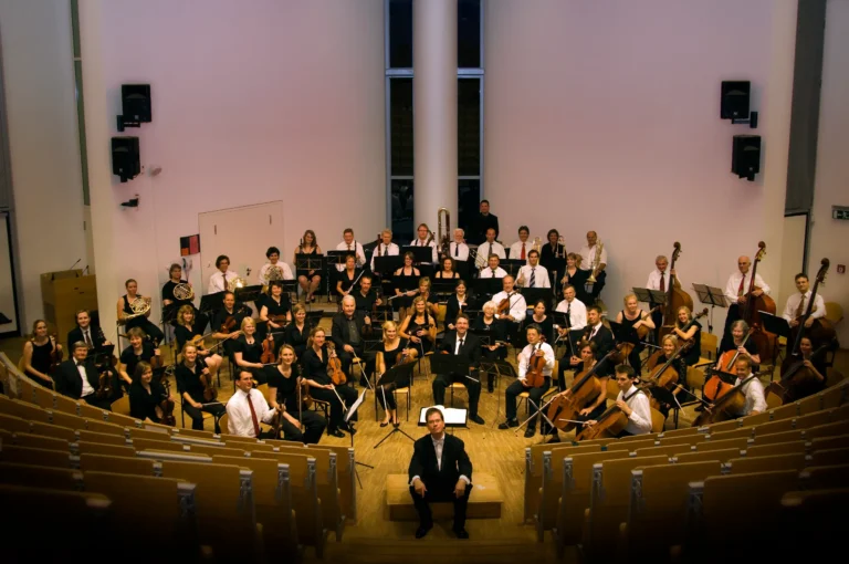 Hochschulorchester Flensburg spielt Tschaikowskis „Schicksalssinfonie“ in Breklum